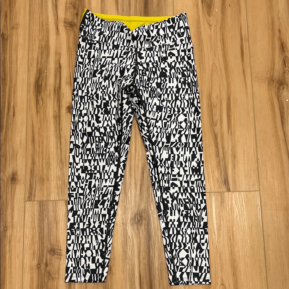 Oiselle Spandos Geometric Leggings with Yellow Waistband